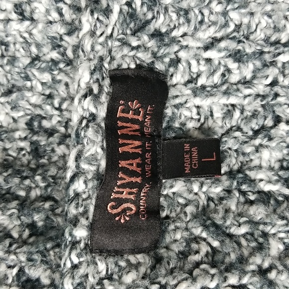 Shyanne Grey Knit Lace Trim Sweater Size Large - Picture 5 of 10